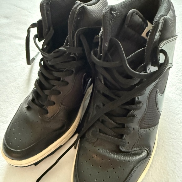 Nike Women's Black Dunk Rise’s - Size 5.5 - Picture 2 of 6